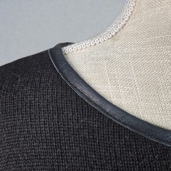 Stella Carakasi Black Tunic Sweater Assymetrical Hem Leather Back Size Small - Picture 13 of 16